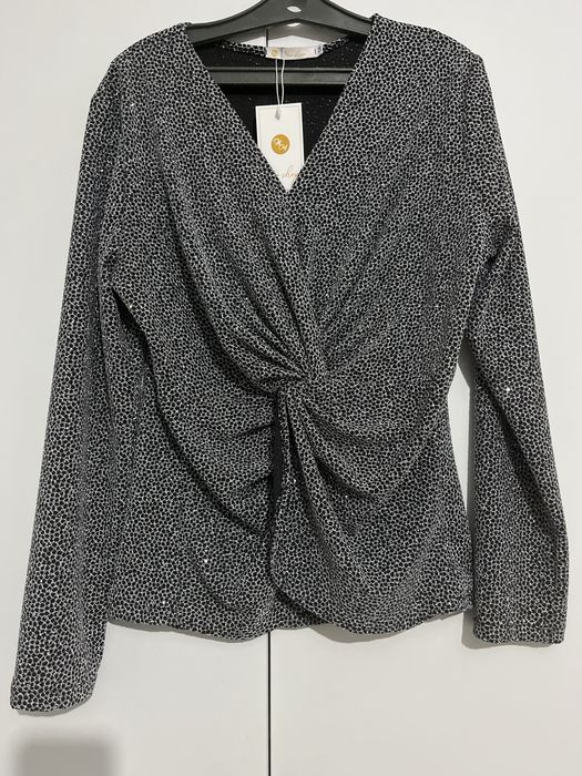 Продам срочно срочно блузку