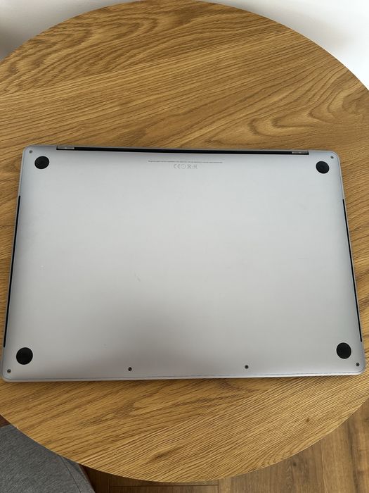 Macbook Pro 15,6 2017 2,8 GHz 16 GB Ram