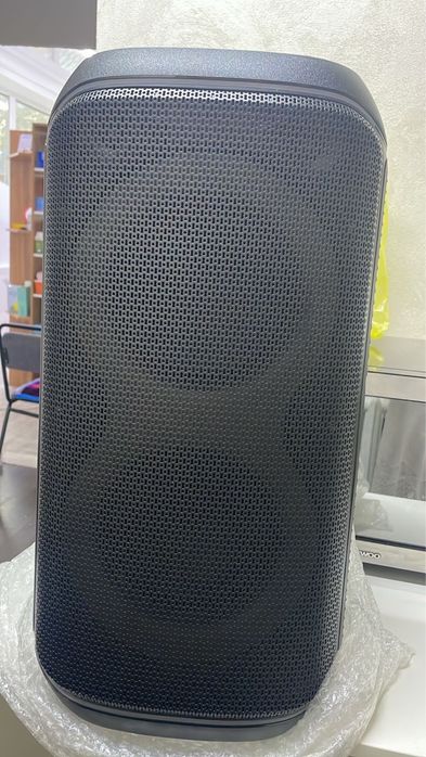 Продам калонку PartyBox Club 120