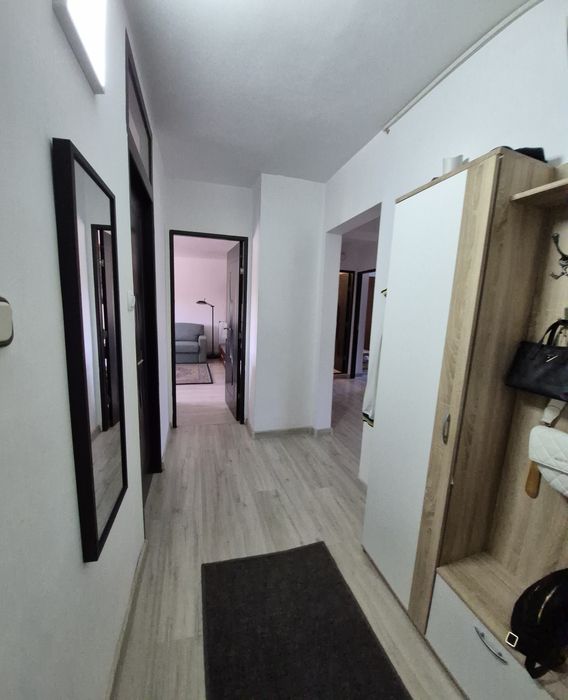 Apartament cu 3 camere, 72 mp, etaj 1, 2 locuri de parcare și 2 boxe – Strada Dacia, Codlea