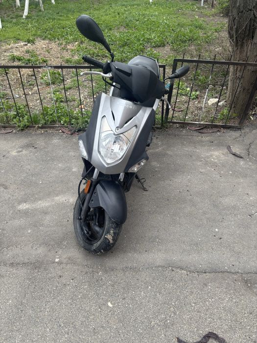 Kymco agility 50 R12 defect