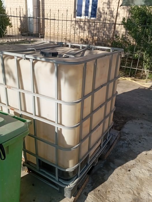 Бочка кубовка 1 т