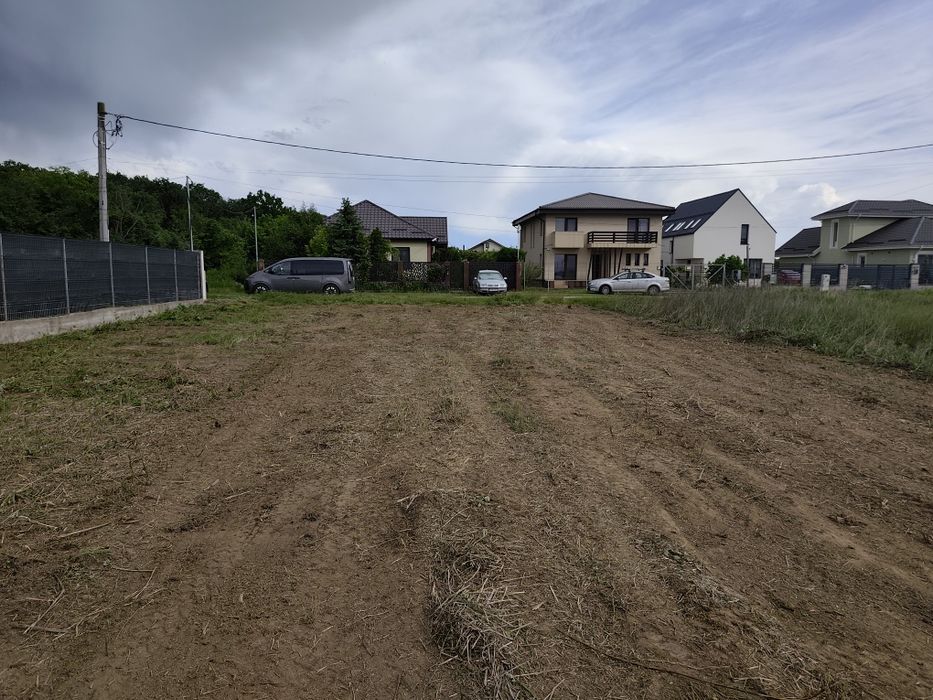 Teren spectaculos la liziera pădurii -Oaza ta de liniște și aer curat