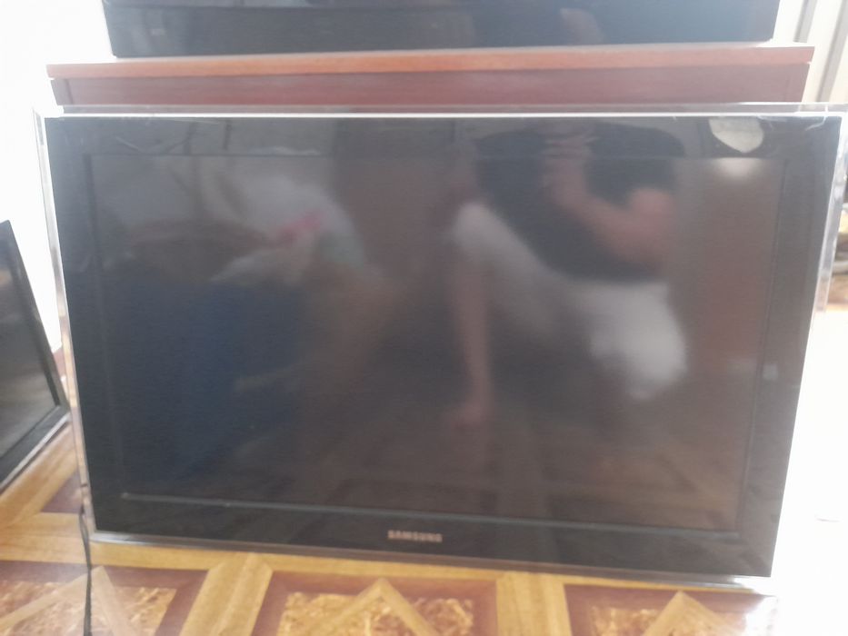 Телевизор samsung