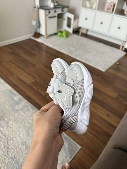 Кроссовки tombi детские