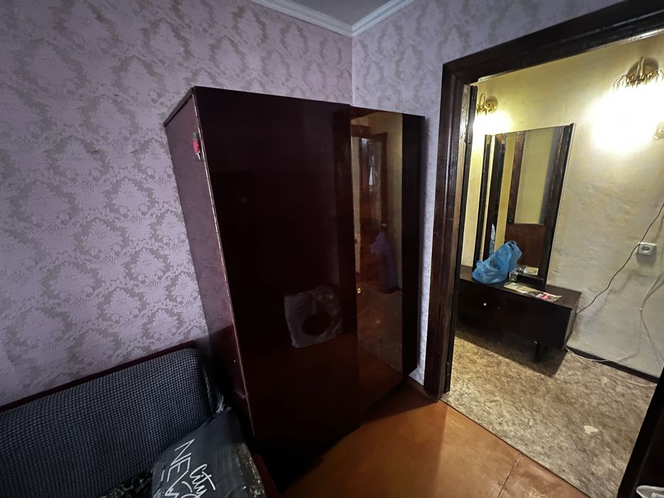 Мебель отдам даром