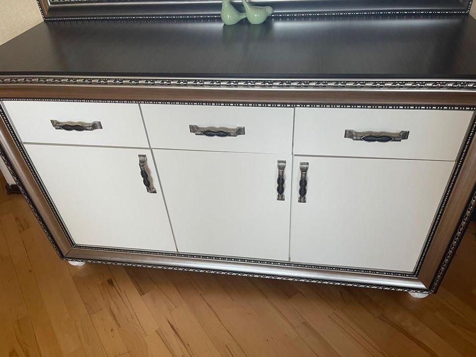 Гостиный гарнитур из дерева