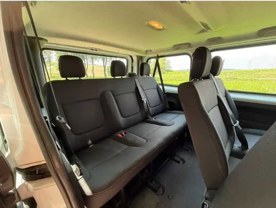 Inchirieri auto, duba, autoturism, microbuz 5, 7, 8 sau 9 locuri