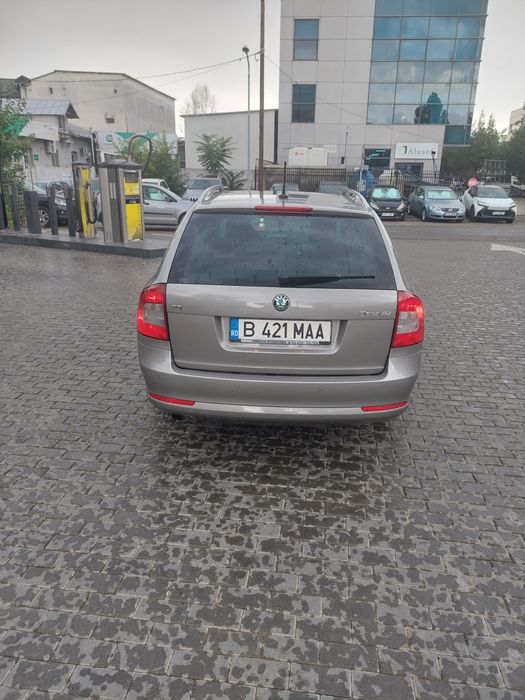 SKODA Octavia 2011 — imagine 4
