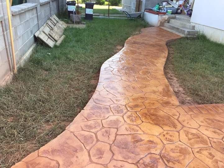 Beton amprentat, elicopterizat pavaj pavele ,casa gradina amenajări gard fundatie bordura construcții
