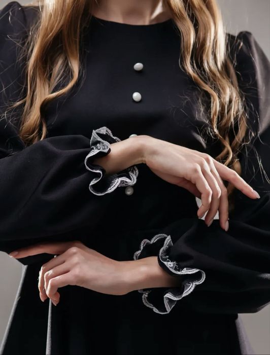 Продаю женственное платье