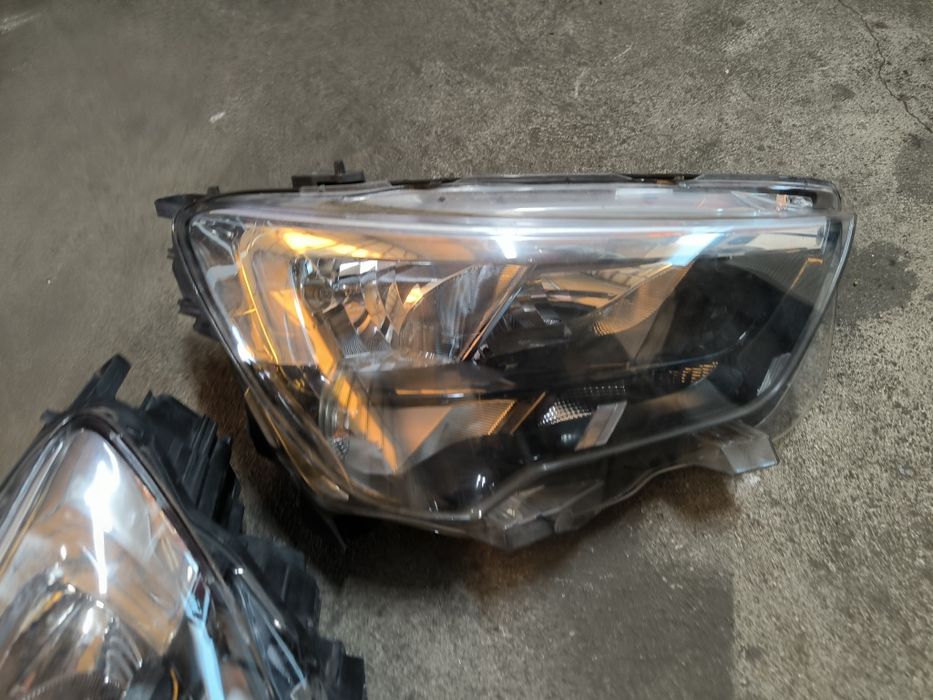 Фарове за Opel Combo