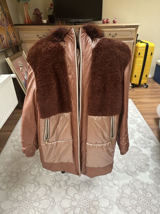 Geaca lunga cu blana de vulpe