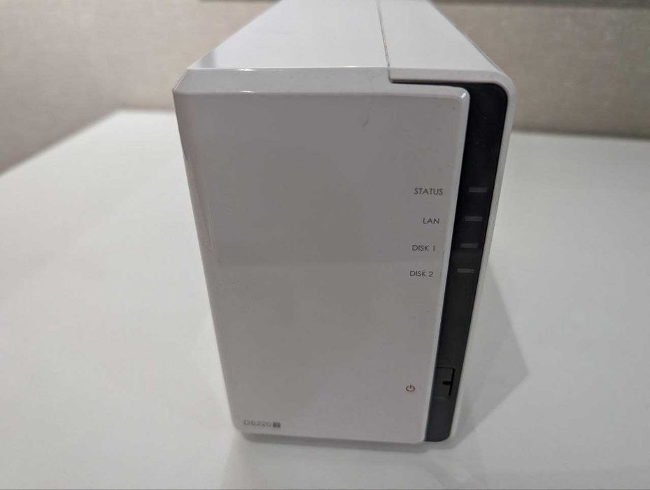 Сетевое хранилище Synology NAS