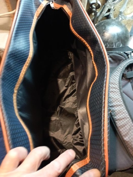 Малка пътна чанта