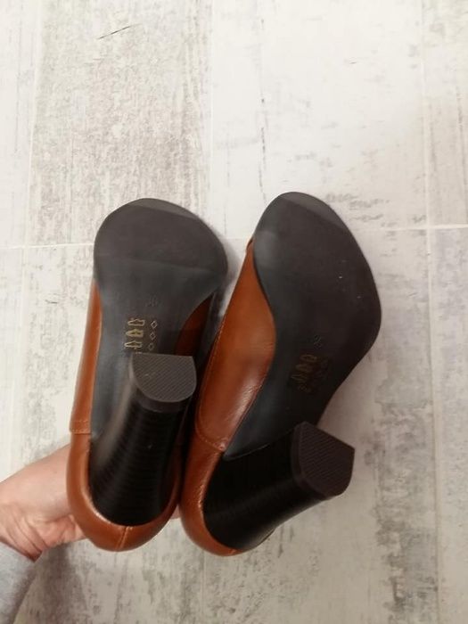 Обувки с ток от еко кожа