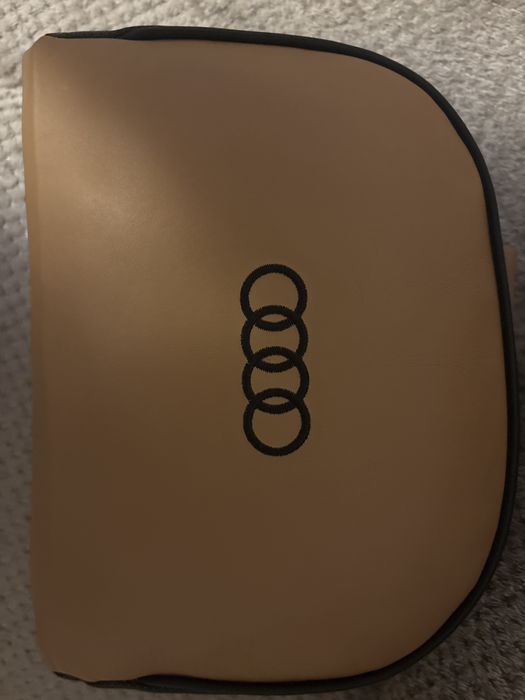 Perne tetiere Beige Audi