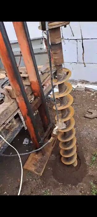 продам буровую установку МГБУ.