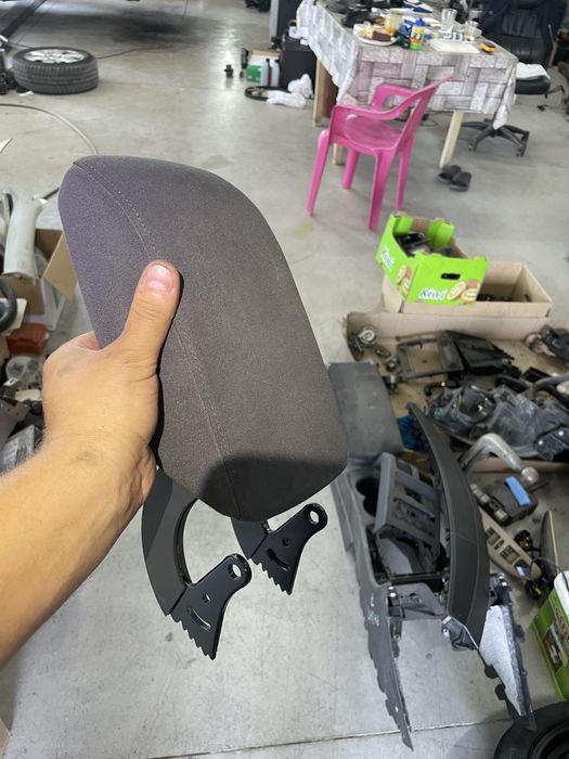 седалки от Audi Q3 8U0