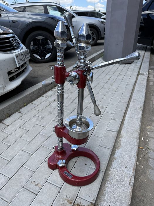 Профессиональная соковыжималка