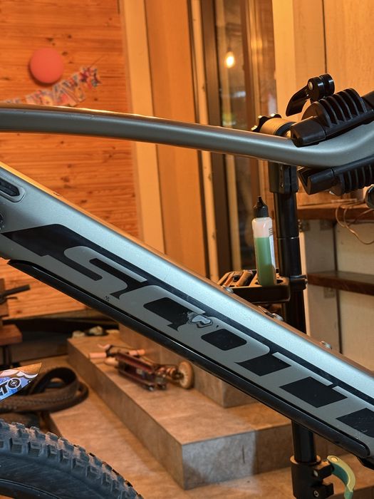 Scott estrike motor nou