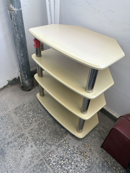 ТВ маса за телевизор