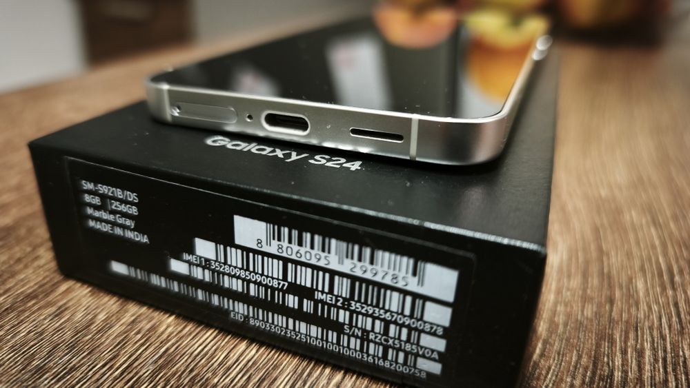 Samsung S24  8GB/256GB