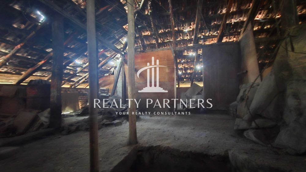 Продава се Къща в Перник, Изток - 240 кв.м за 400 €/кв.м - Снимка #8