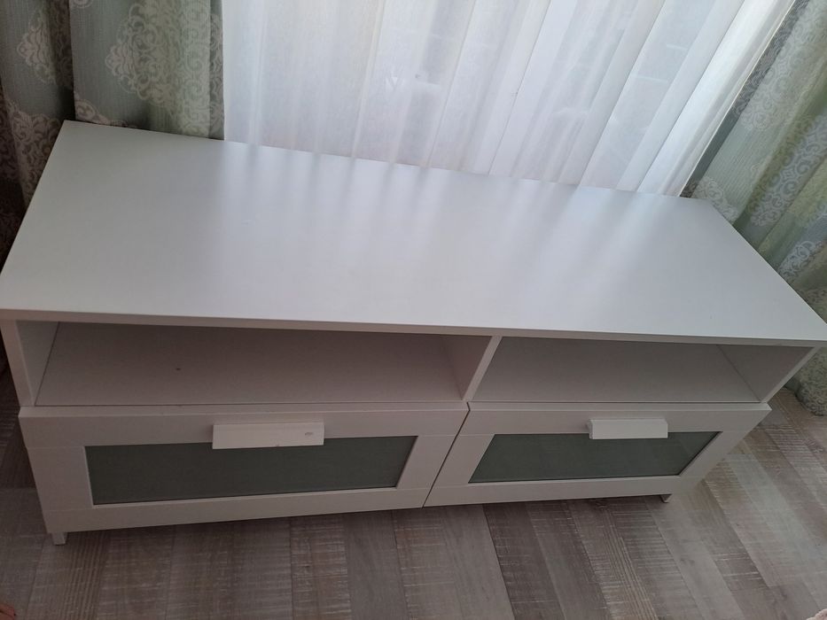 Mobila Ikea alba comoda tv,cuburi