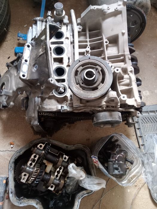 Toyota Camry 50 2011, 2.0 мотор.