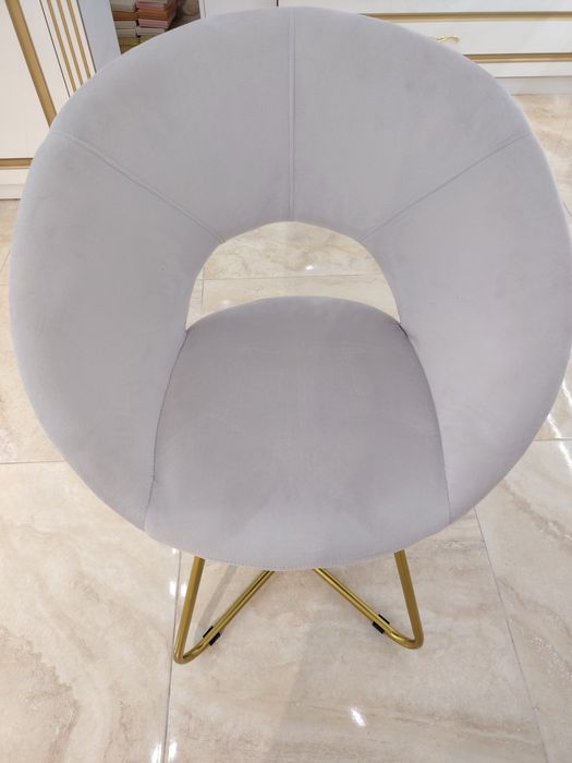 Луксозно кресло с мека тапицерия