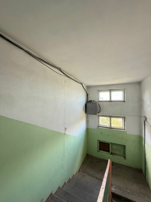 Продаётся 2х комн-ая на 3 микр-не