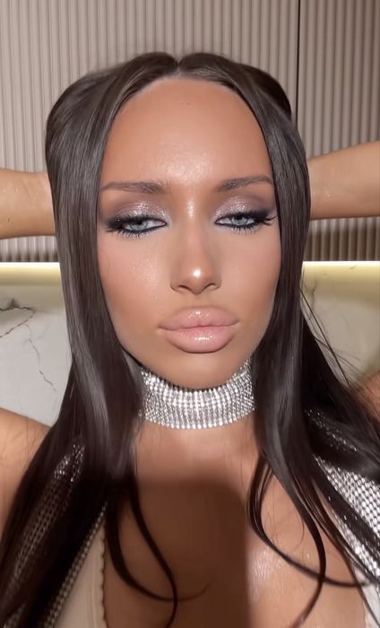 Machiaj la domiciliu/ Make-up artist