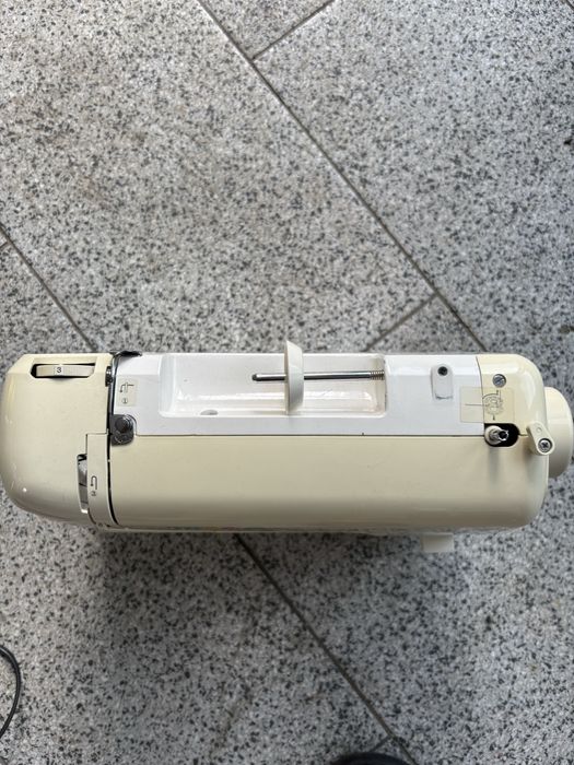 Mașina de cusut Jaguar 386 Mate