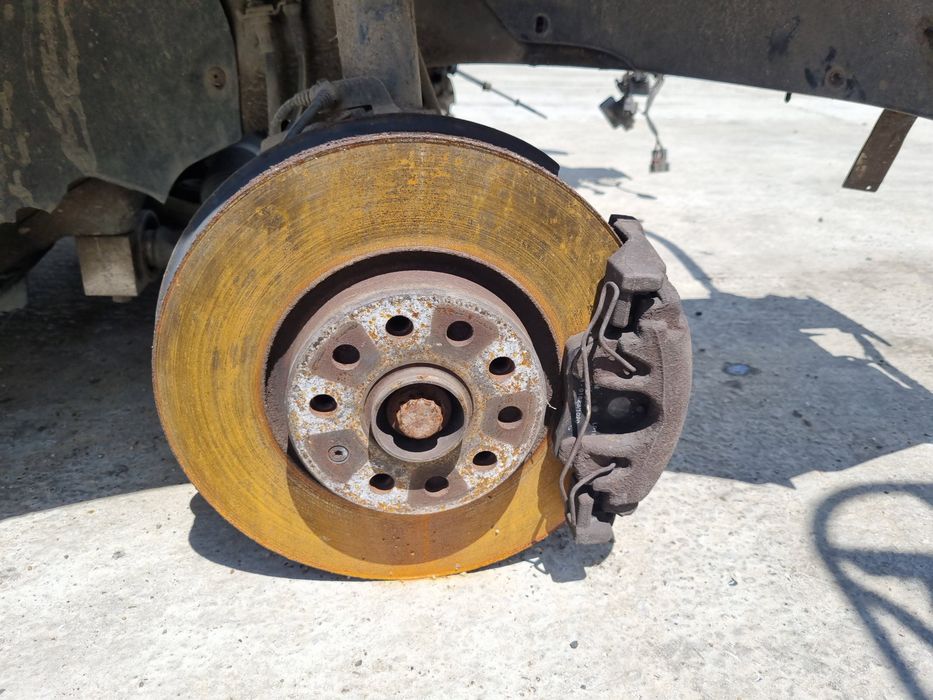 Fuzeta fata dreapta Volkswagen Passat B6 (3C2) [Fabr 2005-2010]2.0 TDI