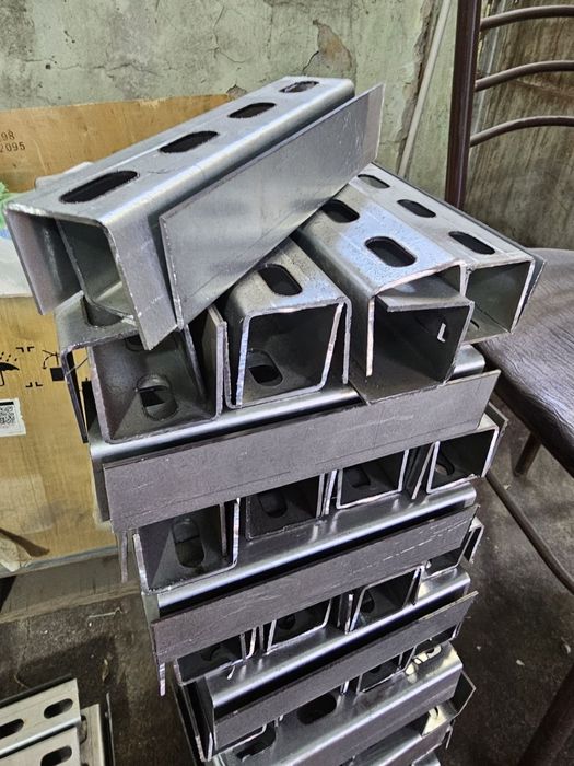 Оценковонной профиль и аксессуары. Установка солнечный панели под ключ