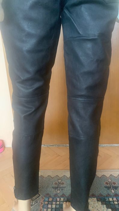 Дамски кожен панталон, размер М