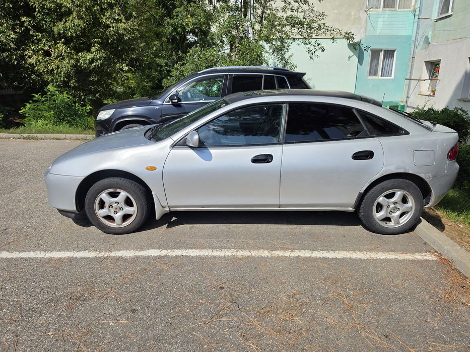 Vand Mazda 323f 1996