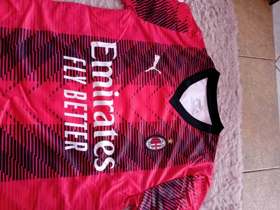 Чисто нов оригинален екип на Милан