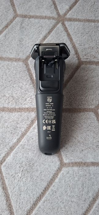 Vând Aparat de ras PHILIPS Shaver Series 5000 S5885