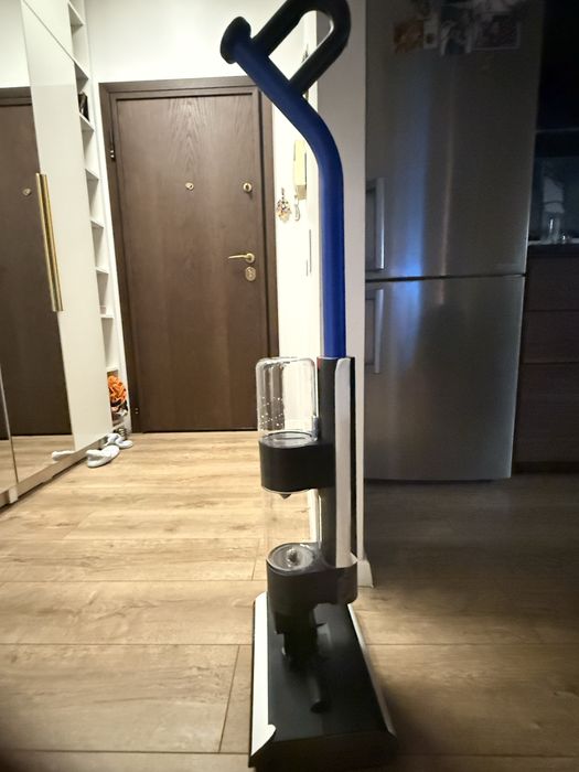 Dyson- aspirator fără fir cu spălare model wash G1