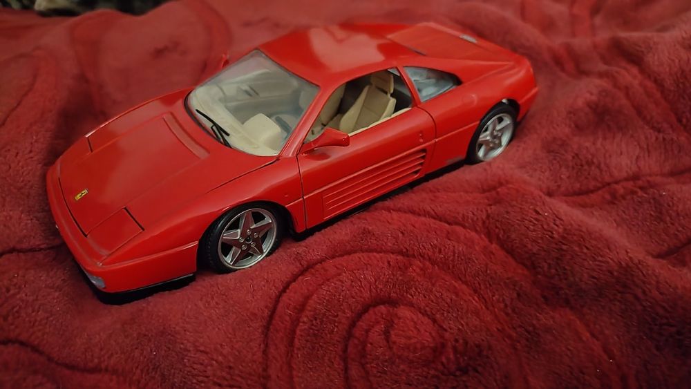 Masina de la bburagi model Ferrari 348tb