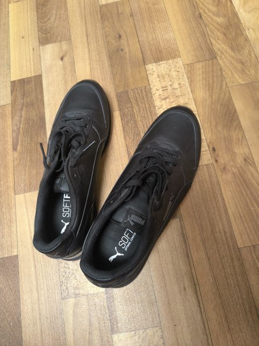 Кроссовки осенние Puma не ношенные