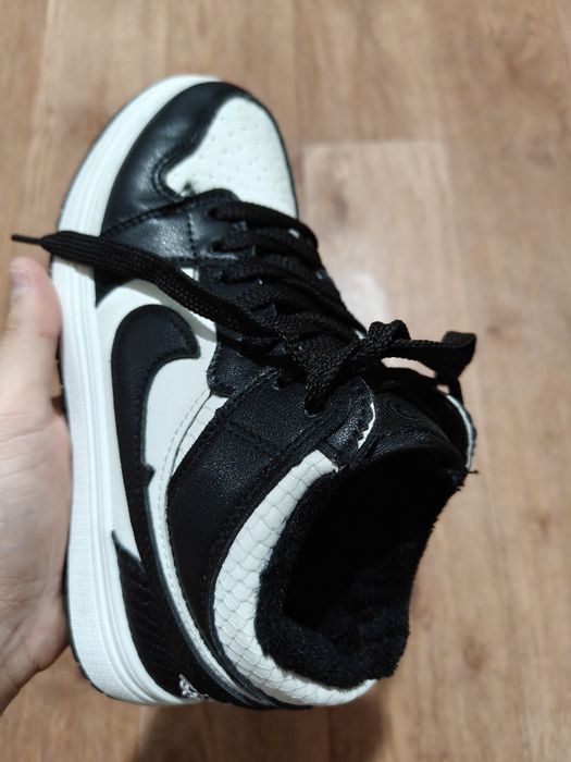 Кроссовки зимние Nike Air Jordan