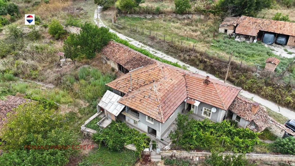 Къща за ремонт за продажба в с. Дряновец обл. Русе!