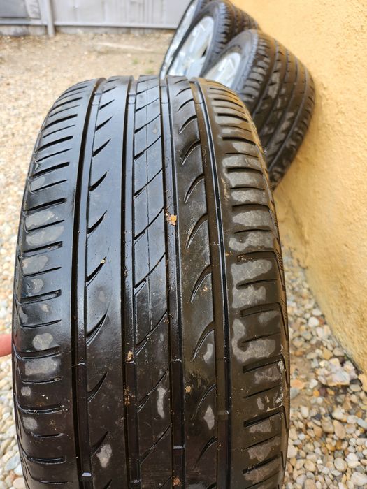 Vând jenti ford r17