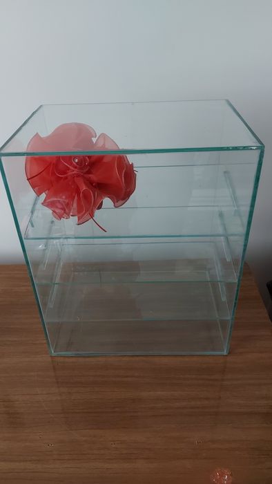 Полка стеклянная