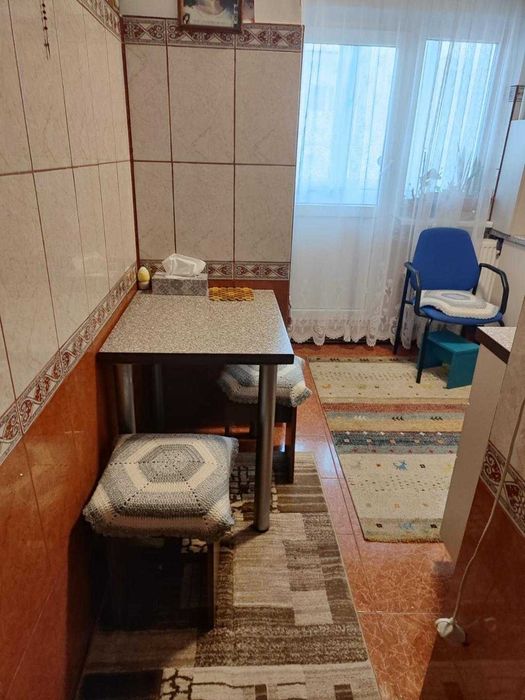 Vand apartament, 2 camere Zarnesti, cartier Caraiman