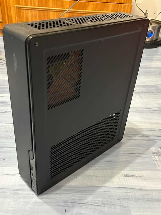 Carcasa PC Fractal design node 202 mini-ITX