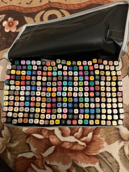 262 colors carioci de colorat